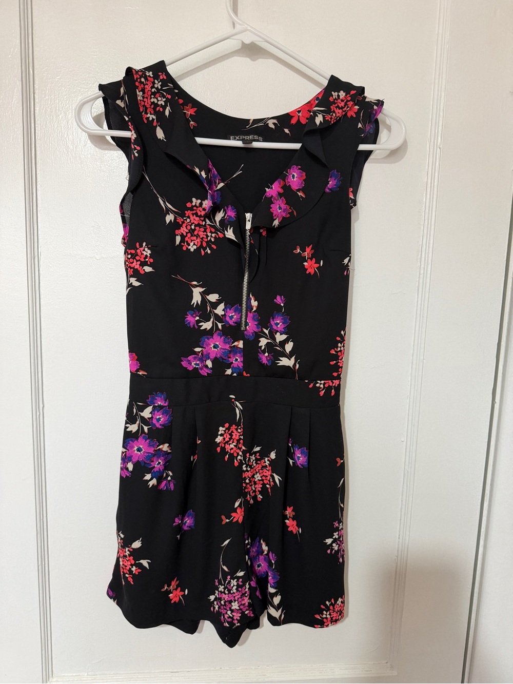 Express Black Floral Romper - Picture 2 of 3